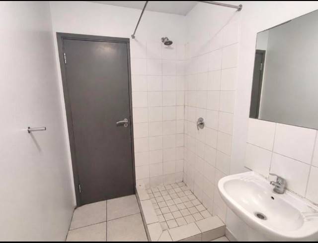 1 BEDROOM PROPERTY TO RENT IN WYNBERG